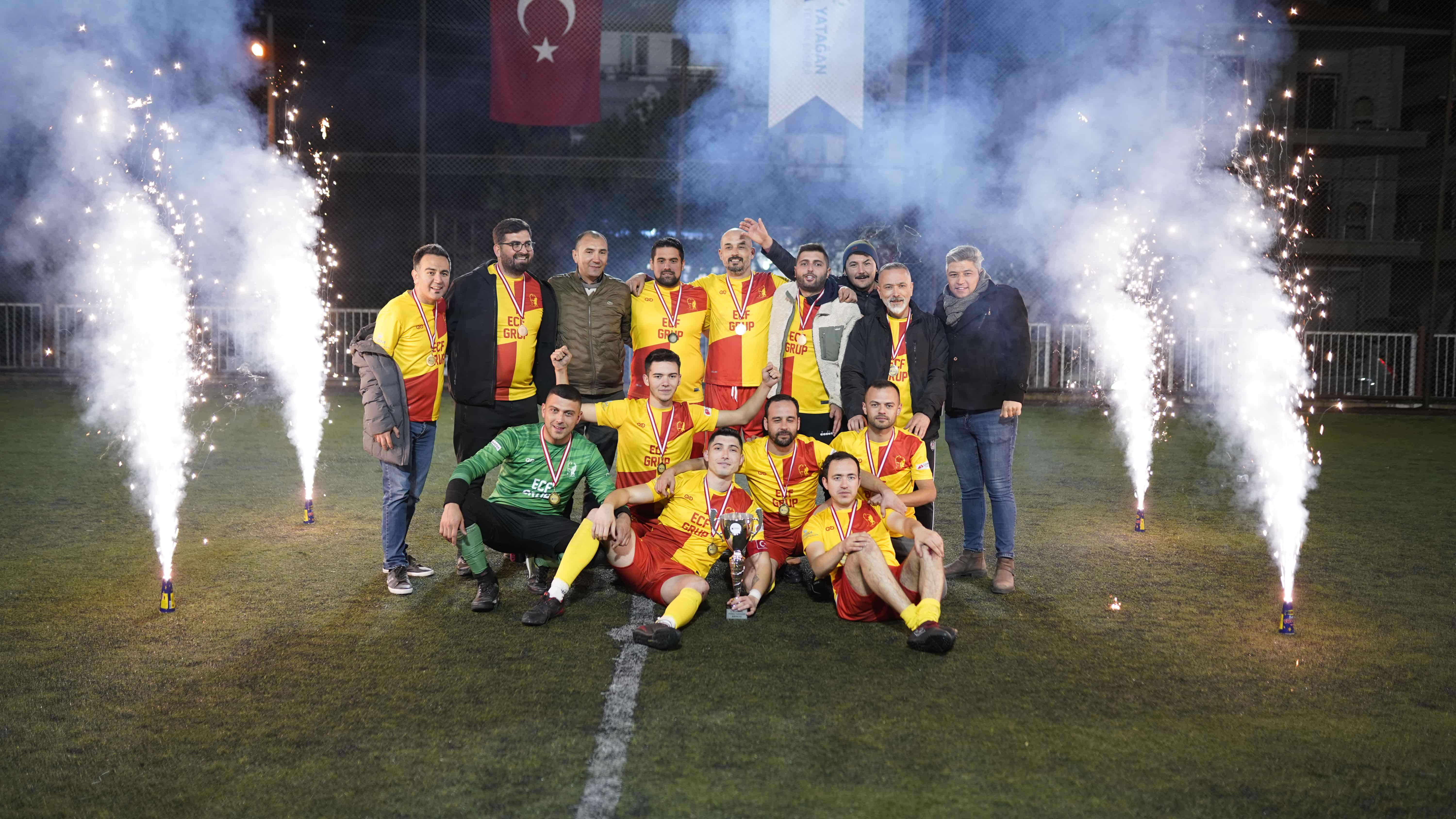 4. GELENEKSEL FUTBOL TURNUVAMIZIN GALİBİ GÖZGÖZ AKADEMİ TAKIMI OLDU 